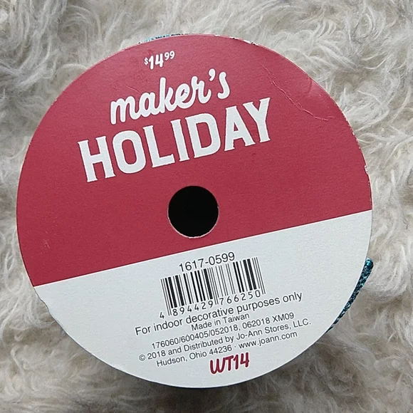 40' Sparkling Teal Snowflake 4' Wire Ribbon Fancy Big Bow - Picture 3 of 4